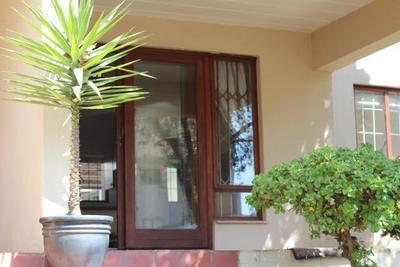 Apartment / Flat For Rent in Morningside, Sandton