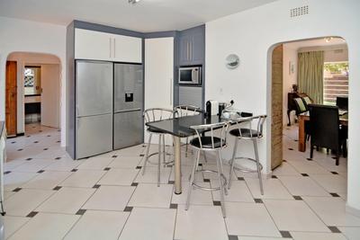 Townhouse For Sale in River Club, Sandton